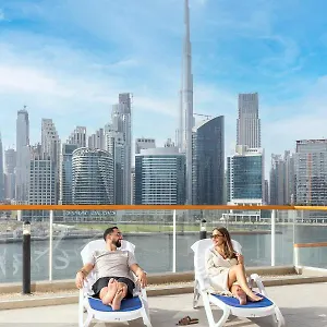 Unlock Waters Edge شقة دبي
