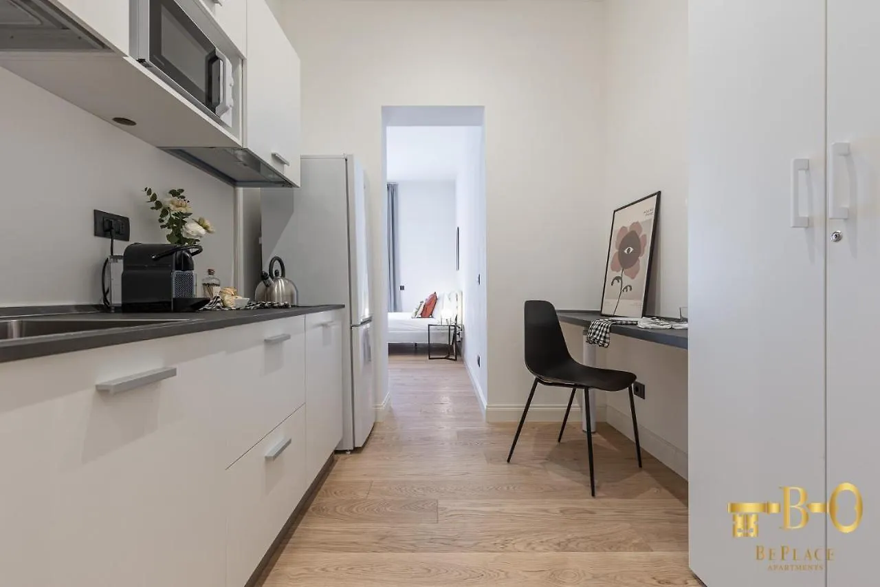 Beplace Apartments In San Babila Mailand